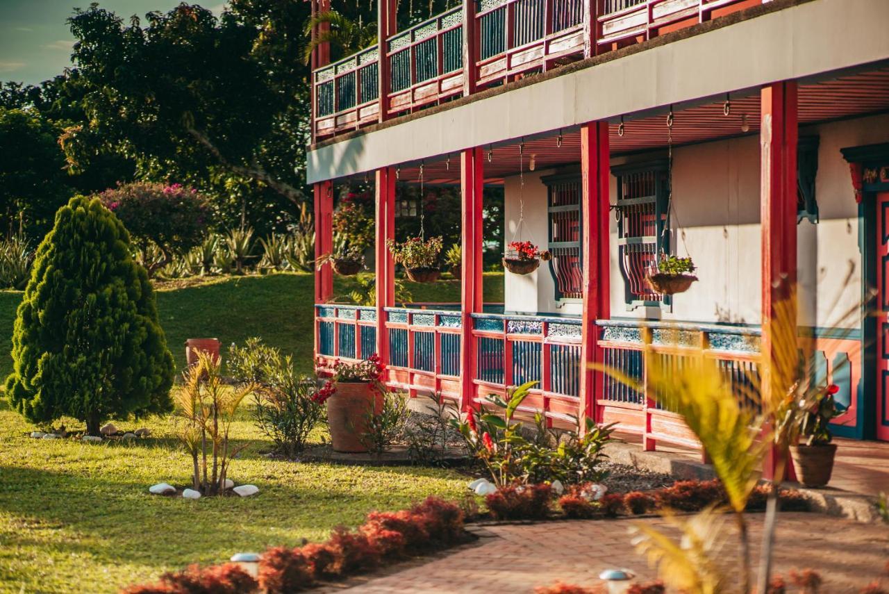 Hotel Arrayanes Del Quindio Монтенегро Экстерьер фото