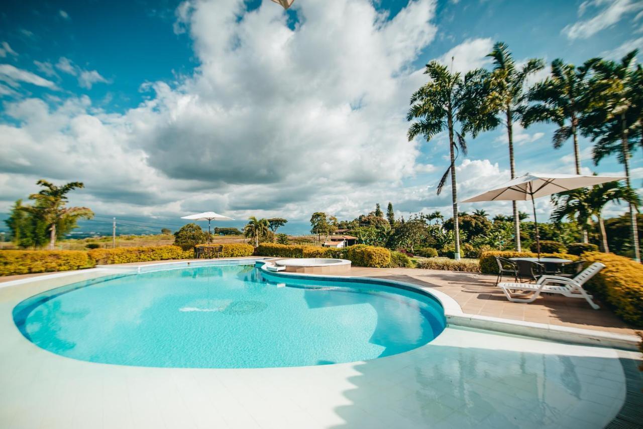 Hotel Arrayanes Del Quindio Монтенегро Экстерьер фото