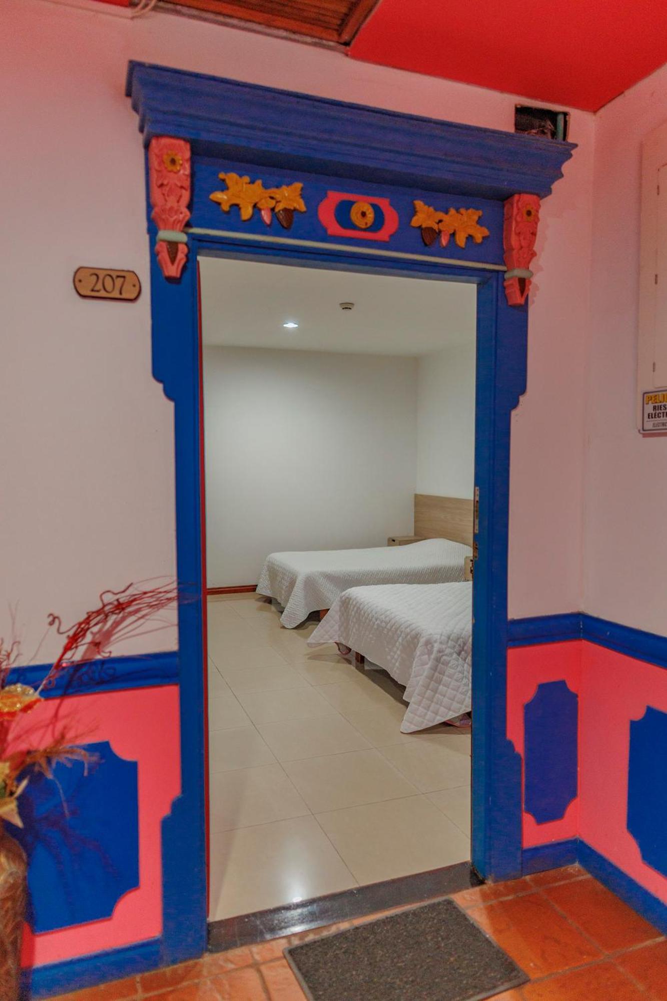 Hotel Arrayanes Del Quindio Монтенегро Экстерьер фото