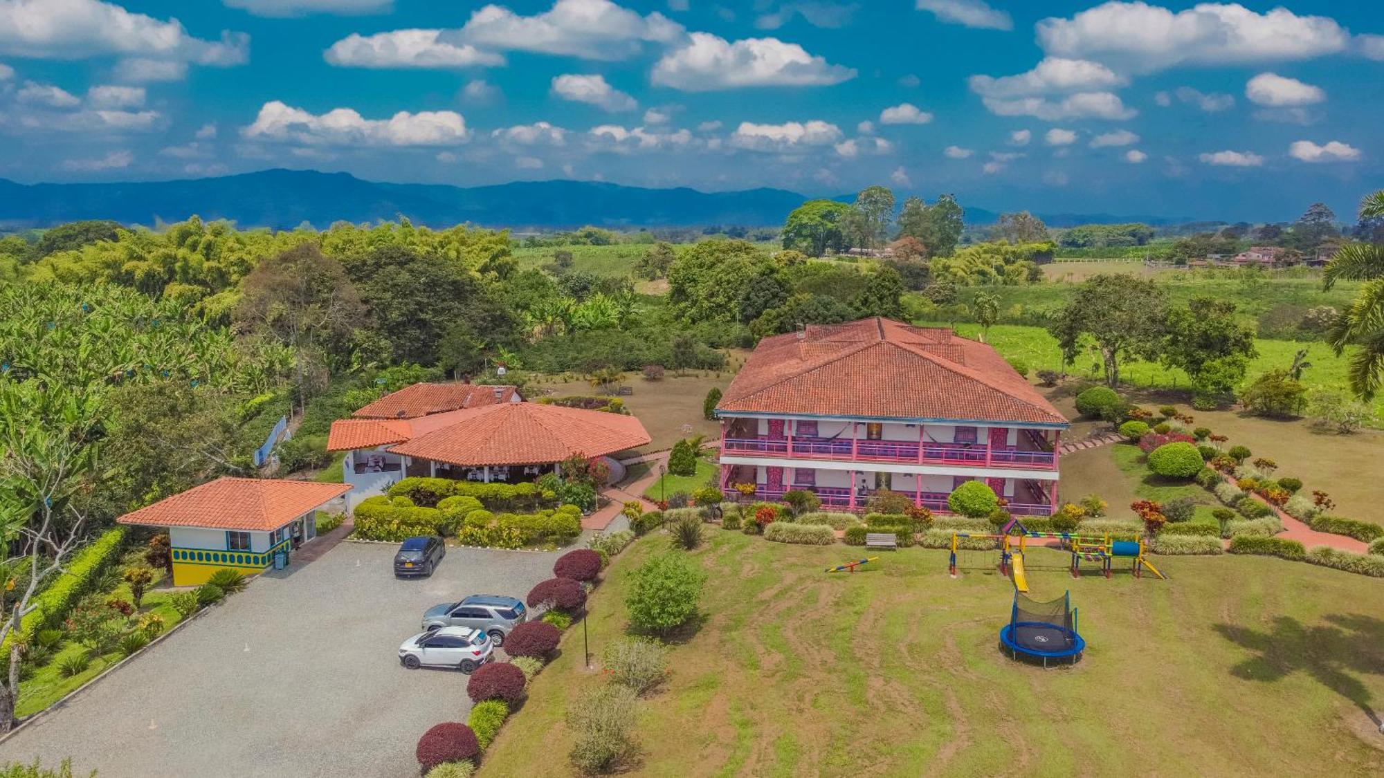Hotel Arrayanes Del Quindio Монтенегро Экстерьер фото